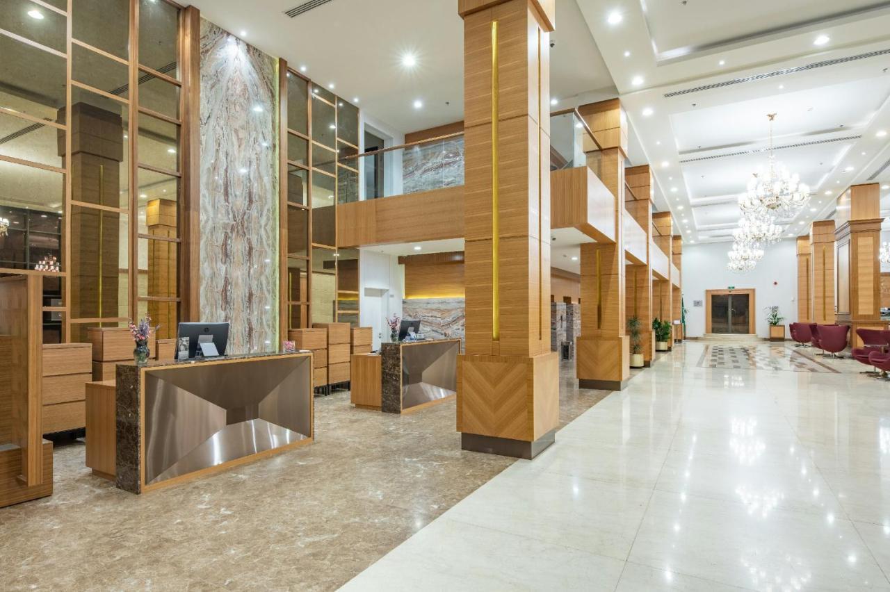 Radisson Blu Hotel, Buraidah Ngoại thất bức ảnh