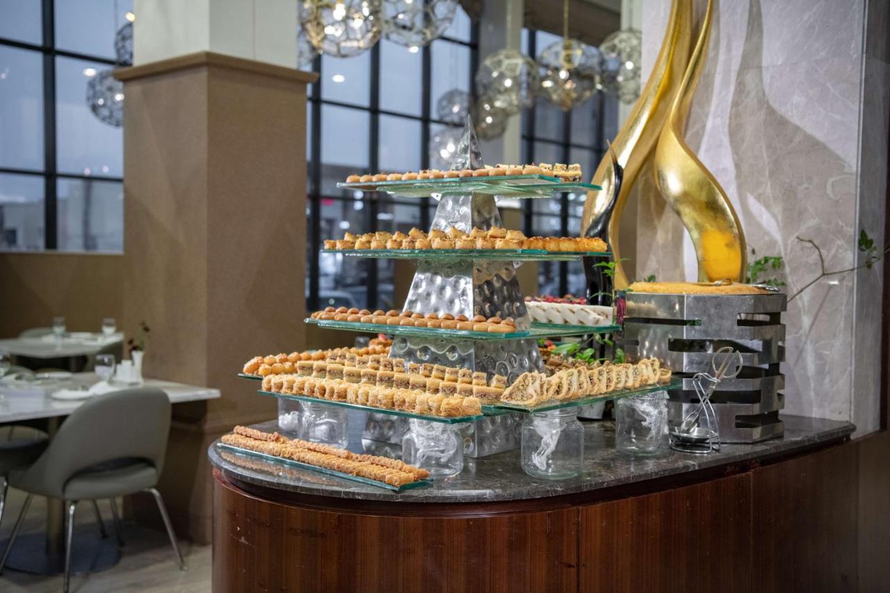 Radisson Blu Hotel, Buraidah Ngoại thất bức ảnh