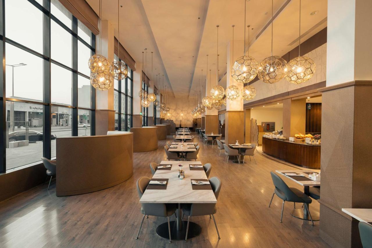 Radisson Blu Hotel, Buraidah Ngoại thất bức ảnh