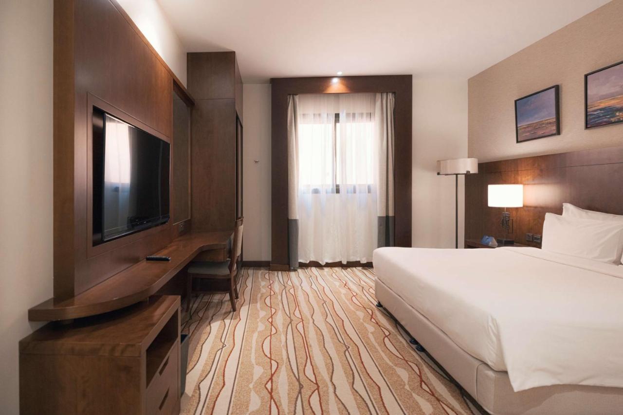 Radisson Blu Hotel, Buraidah Ngoại thất bức ảnh