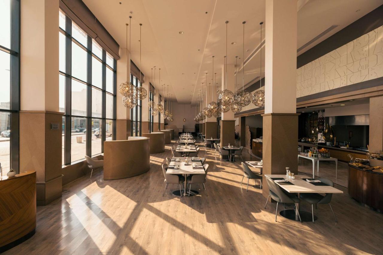 Radisson Blu Hotel, Buraidah Ngoại thất bức ảnh